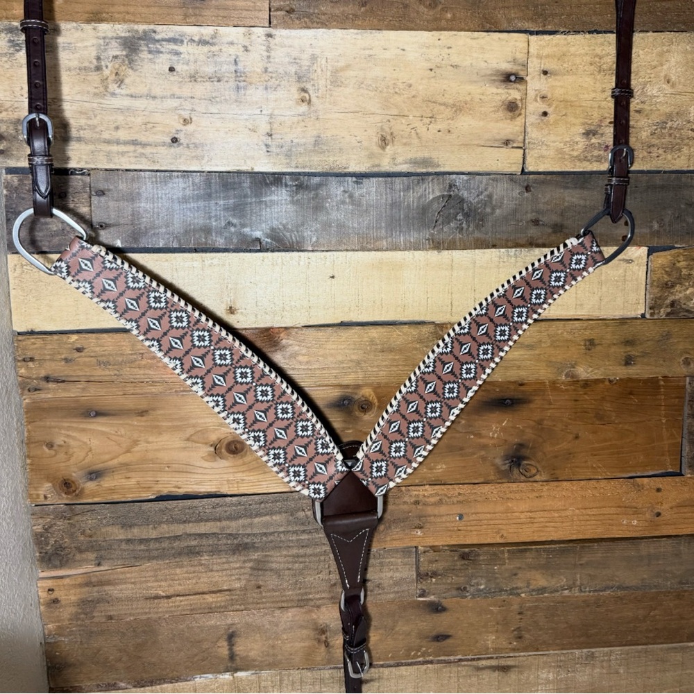 Horse Breastcollar Tacktical Brand Sandstorm by Fallon Taylor Brand New‎